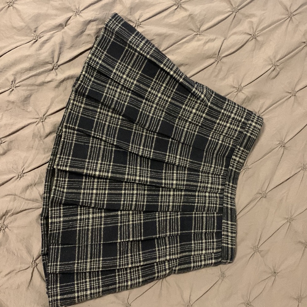 Pleat skirt set with bow sweater - Picture 2 of 4
